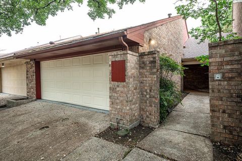 3451 Courtyard Circle Farmers Branch TX 75234