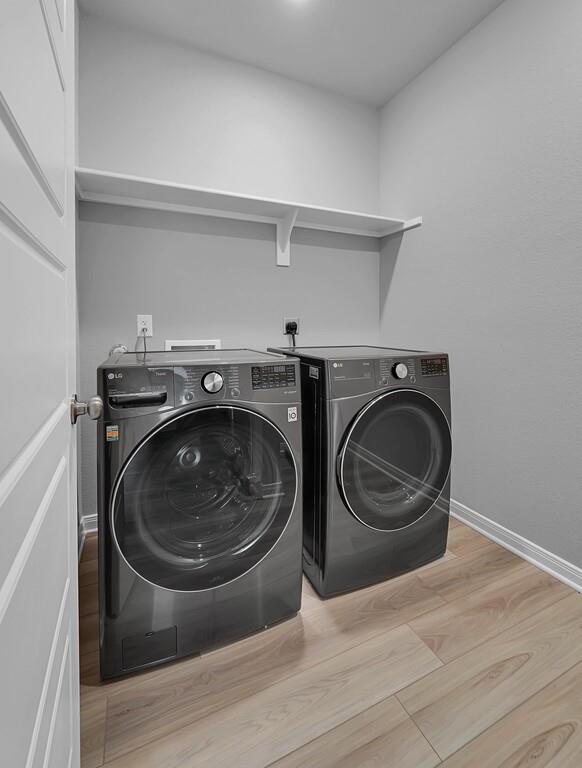 LAKES AT UNIVERSITY PARKS - Residential