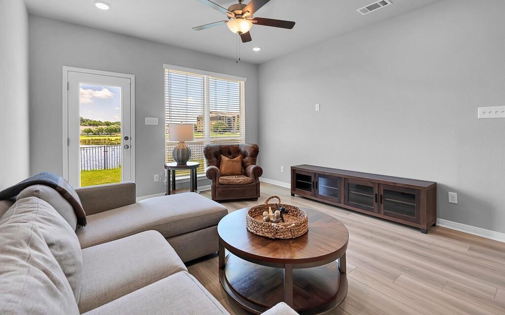 LAKES AT UNIVERSITY PARKS - Residential