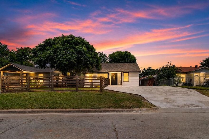 Charming renovated cottage-style home right in the heart of everything Fort Worth has to offer — and it is truly move-in ready! This 3 bedroom 2 full bath home has been updated from top to bottom so you can skip the projects and start living. New flooring, fresh paint, new hardware and new light fixtures throughout give the whole home a clean fresh feel the moment you walk in. The kitchen features warm butcher block countertops and is already prepped with a water line behind the fridge. Both bathrooms have been fully updated and come with Bluetooth exhaust fans — yes really.
The big ticket items are already done for you — updated plumbing, updated electrical, fully insulated walls and attic, all new windows and an HVAC system still under warranty. A tankless electric water heater rounds it all out and keeps your monthly bills low. Out back you have a covered patio perfect for weekends with friends, plenty of yard space for kids and pets and a 10x10 storage shed for all the extras. For a first time buyer this is the one — low maintenance, move-in ready and close to everything. Come see it!