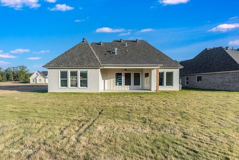 A home in Benton