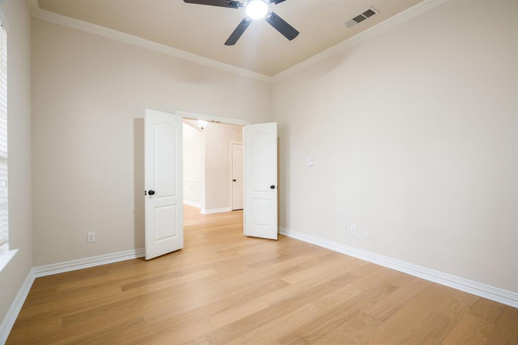 1806 E Branch Hollow Drive