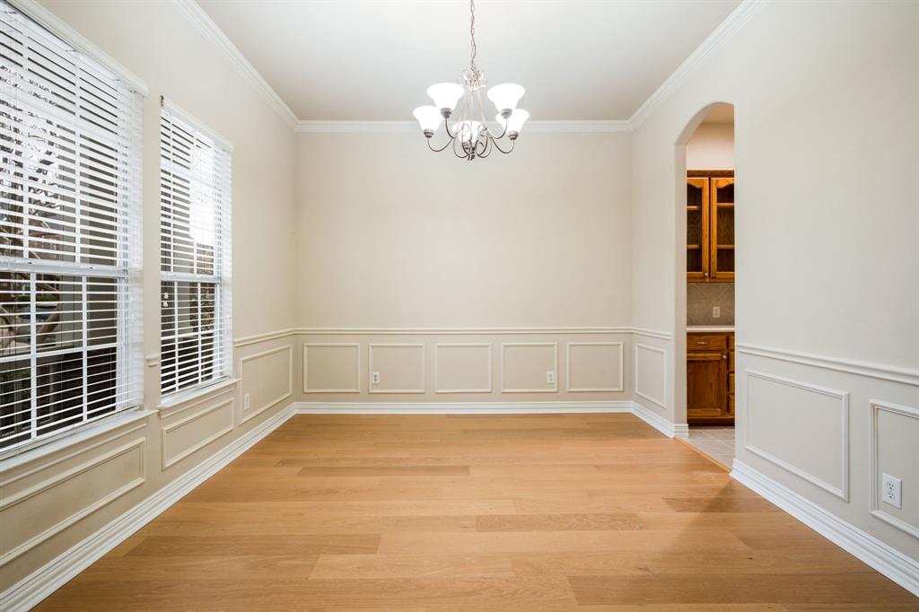 1806 E Branch Hollow Drive