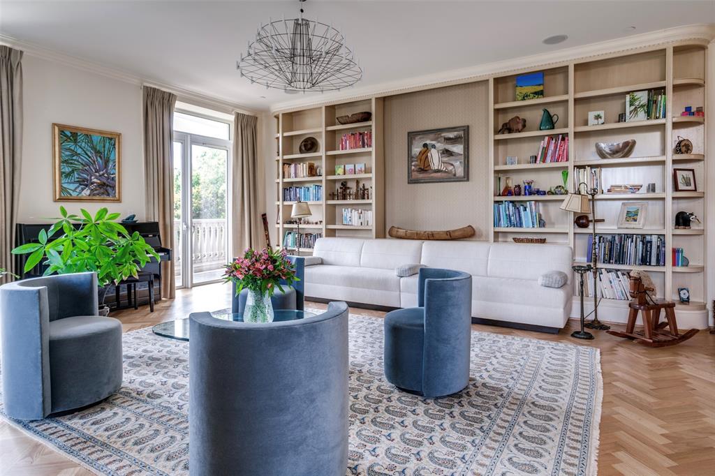 3505 Turtle Creek Boulevard 2A