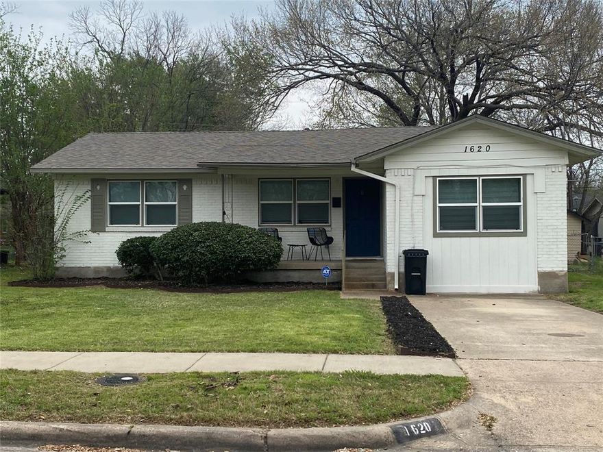 The Prefect Home for the Perfect Owner. Lovely 3 bedrooms 2 full baths. Warm welcoming curb appeal with a nice size front porch for sitting. Large back yard for family gatherings with a paved patio. This home has quick access to four major highways: Interstate 30, Interstate 635, Interstate 20 and Highway 80. You will find local shopping, dining and entertainment. Located within minutes of Town East Mall, AMC theater, Roller Skating and Batting cage. 
Freshly painted interior walls, hardwood floors, new windows, updated bathrooms. Newly installed Water Heater and Air condition unit.  Washer and Dryer connection.