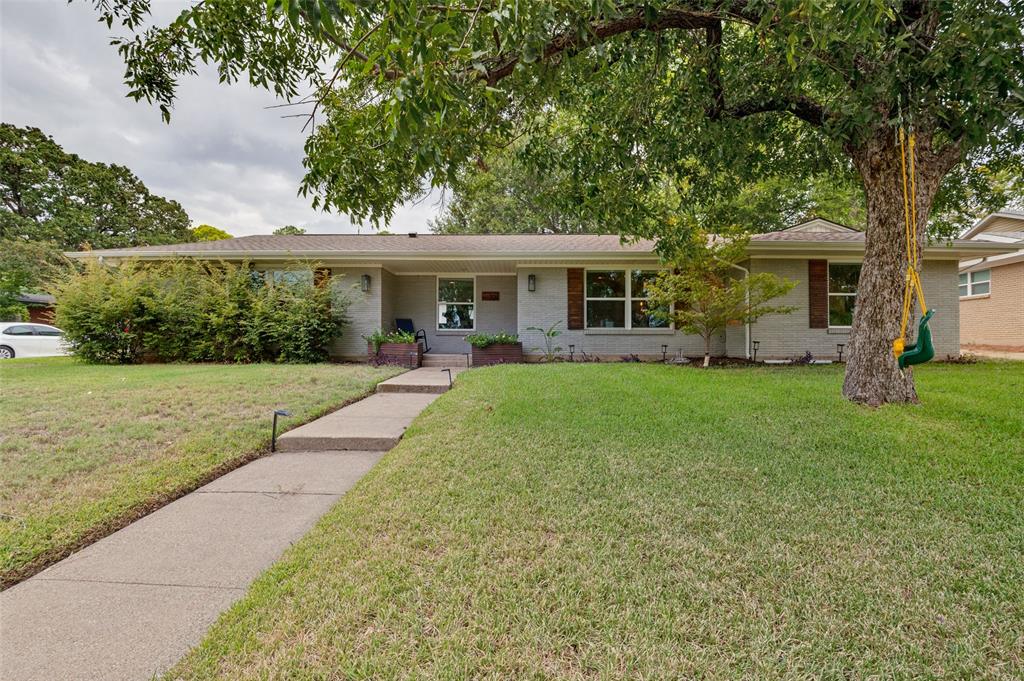 721 Hurstview Drive