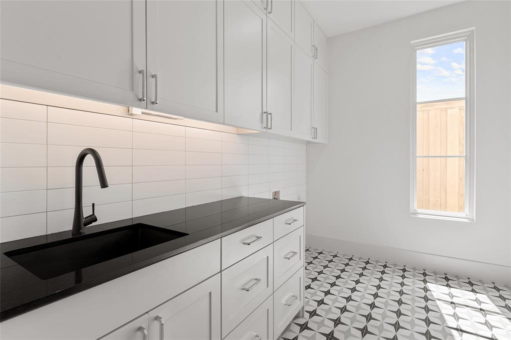 IDLEWILD ACRES - Residential