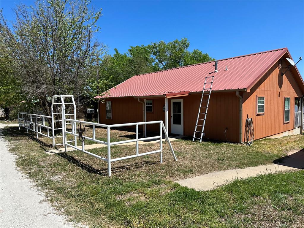 348 Lake Loop