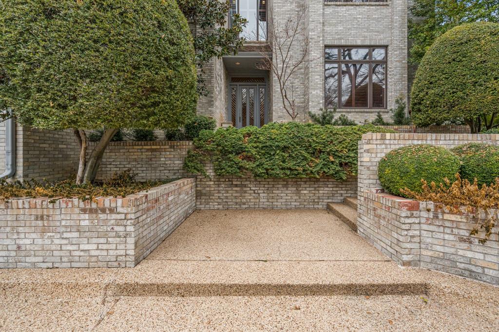 3716 Briarhaven Road