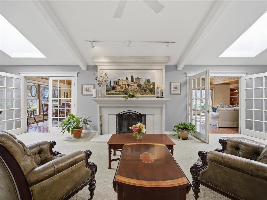 Pilot Knoll - Residential