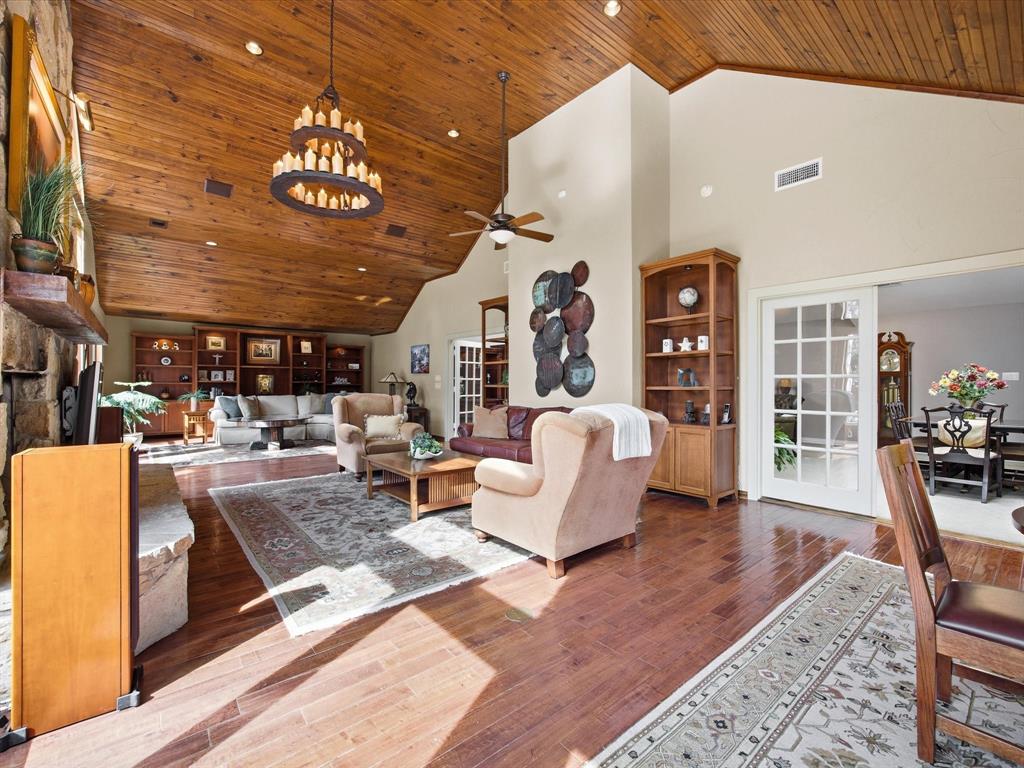 Pilot Knoll - Residential