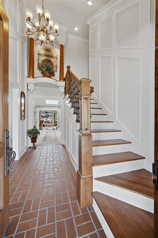 Pilot Knoll - Residential