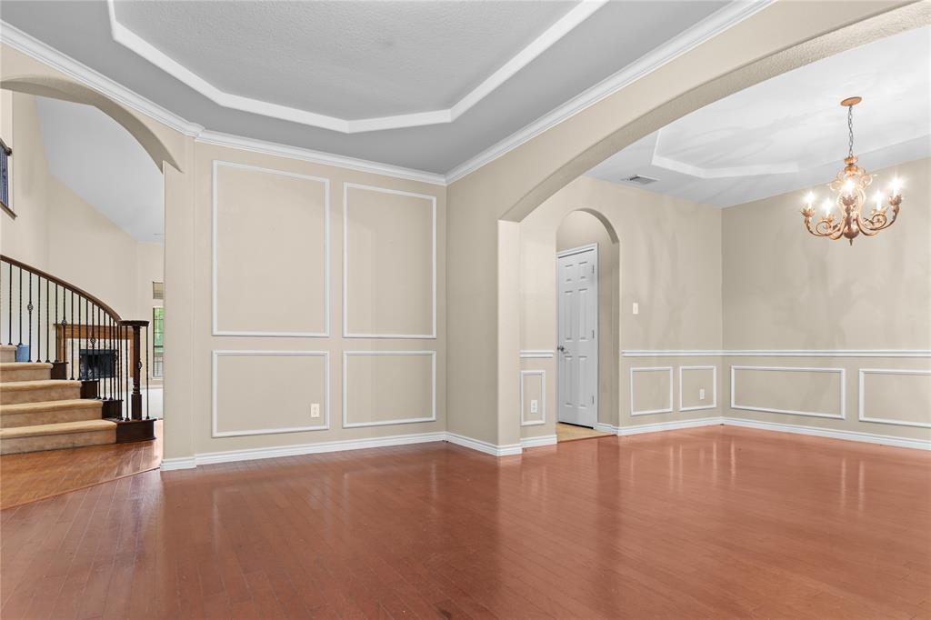 800 Whitley Court