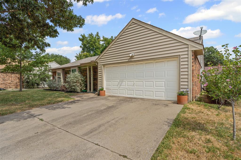 105 Clove Lane