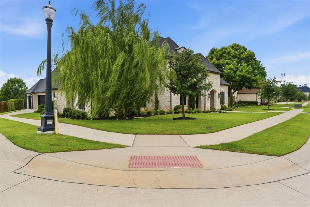 6112 Legacy Trail