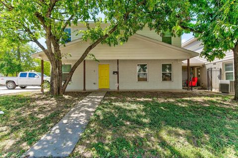 2313 W Devitt Street Fort Worth TX 76110