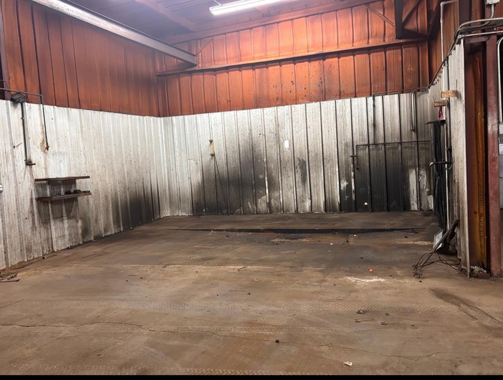 NONE - Commercial Sale