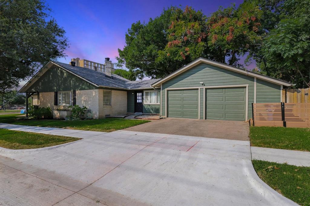 2403 W Colorado Boulevard