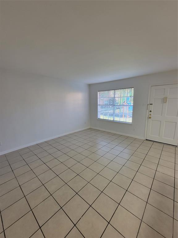 the burgundy condominiums - Residential