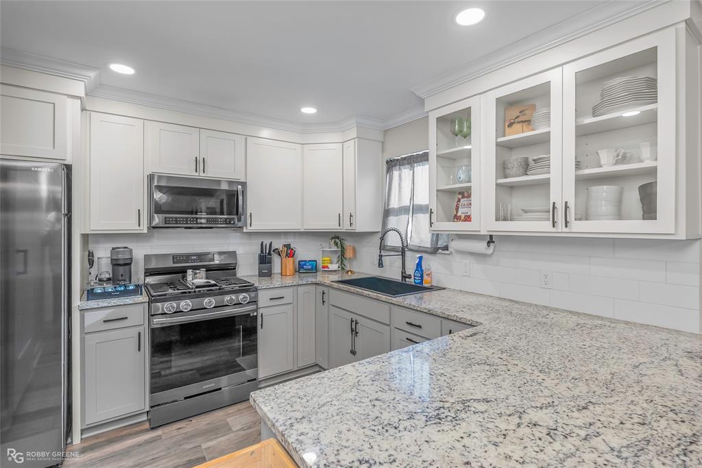 Bossier City, Louisiana 71112, United States, 3 Bedrooms Bedrooms, ,2 BathroomsBathrooms,Residential,Active,233829