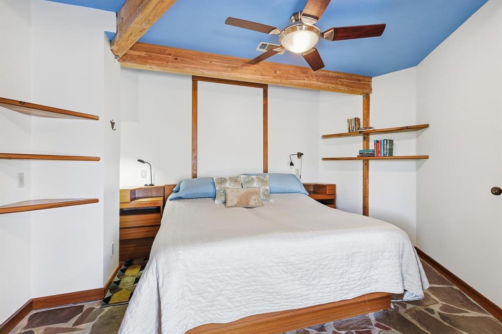 Emerald Sound At Lake Lewisvil - Residential