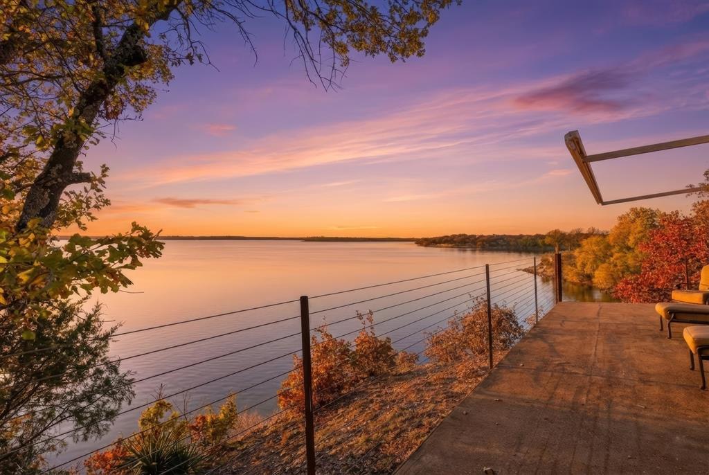 Emerald Sound At Lake Lewisvil - Residential