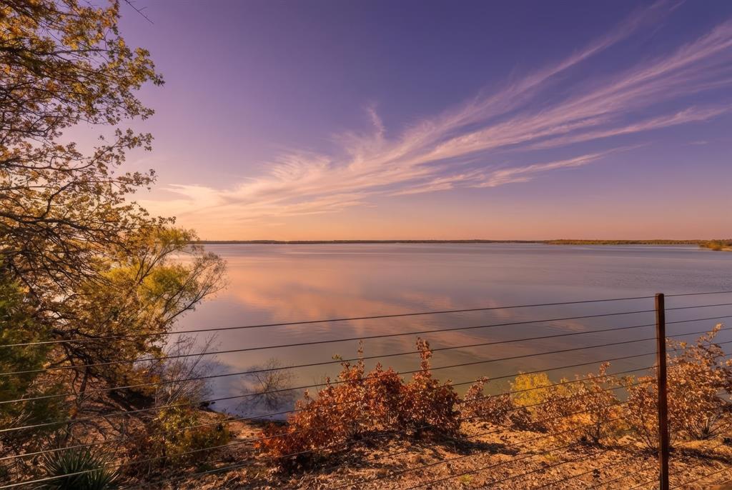 Emerald Sound At Lake Lewisvil - Residential