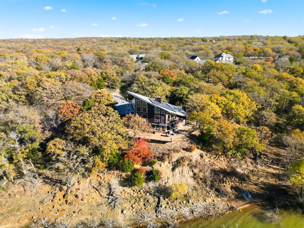 Emerald Sound At Lake Lewisvil - Residential