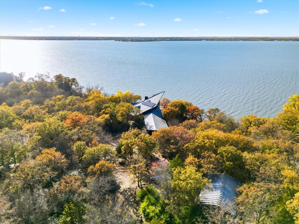 Emerald Sound At Lake Lewisvil - Residential