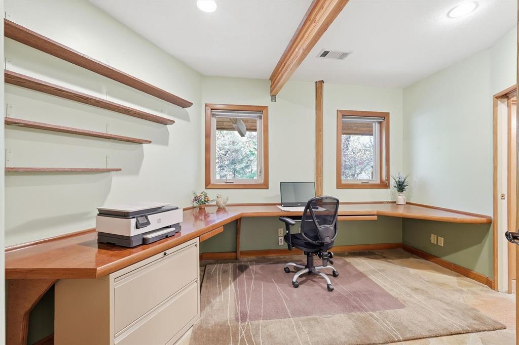 Emerald Sound At Lake Lewisvil - Residential