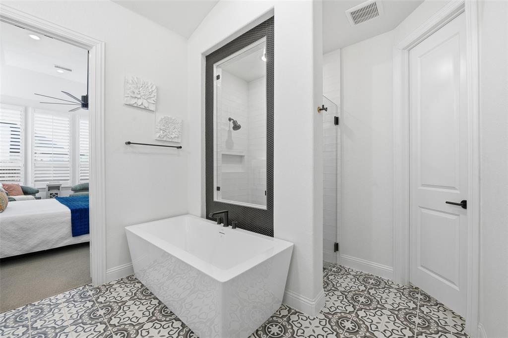 Tavolo Park Ph 4 - Residential