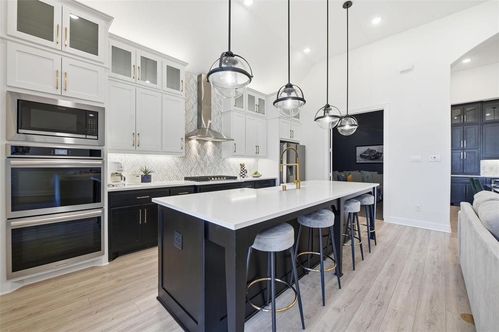 Tavolo Park Ph 4 - Residential