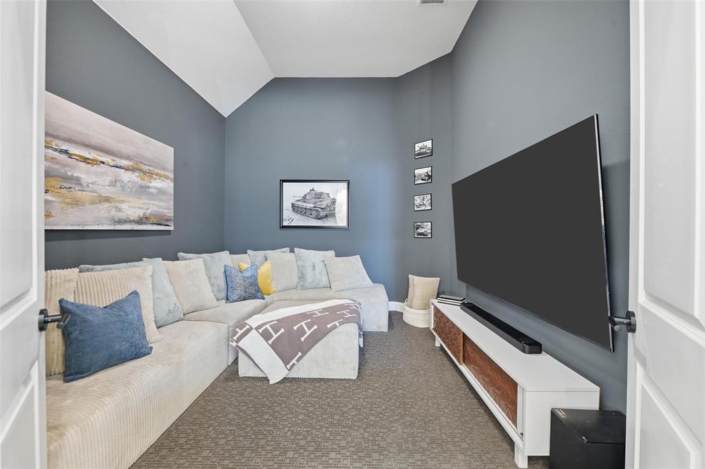 Tavolo Park Ph 4 - Residential