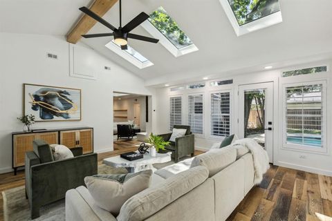 12105 Cox Lane Dallas TX 75244