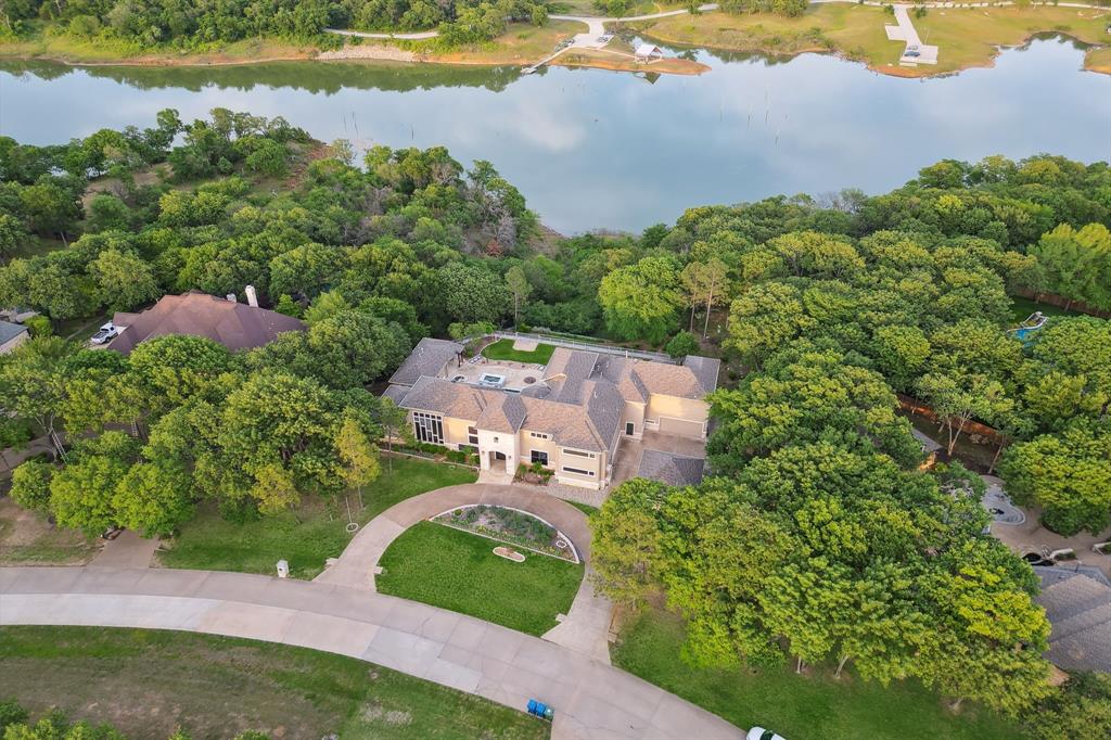 1502 Noble Way