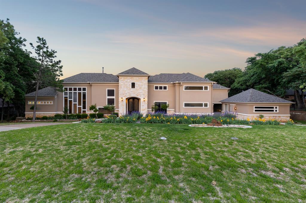 1502 Noble Way