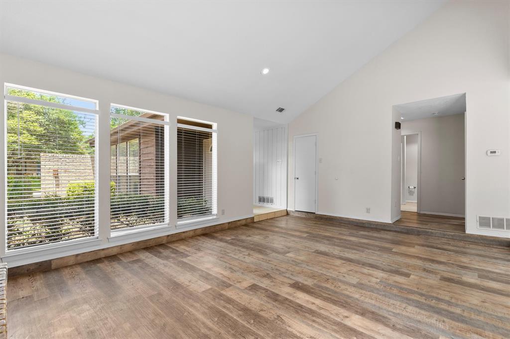 Photo of 1908 Treehouse Lane, Plano, TX 75023 (MLS # 21392043)