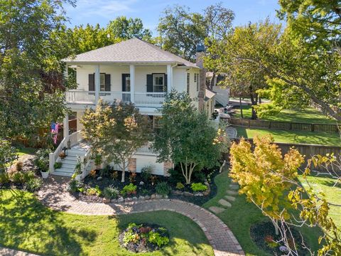 915 Coleman Street McKinney TX 75069