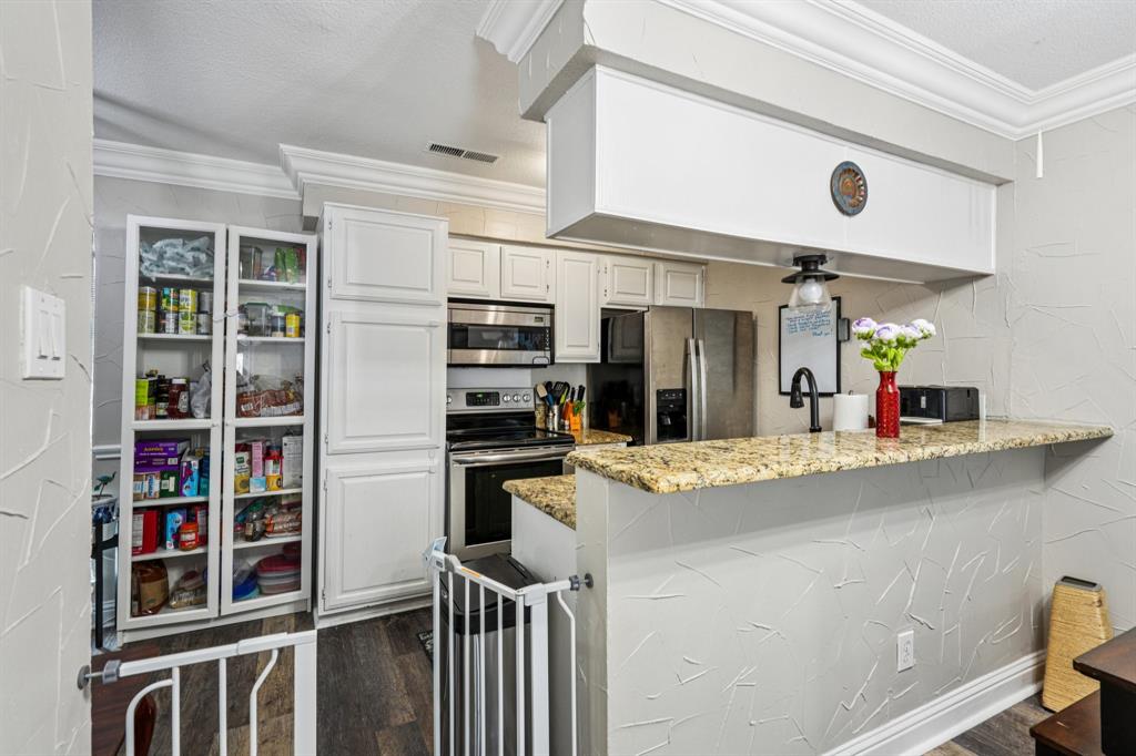 Freeman Irving Heights - Residential