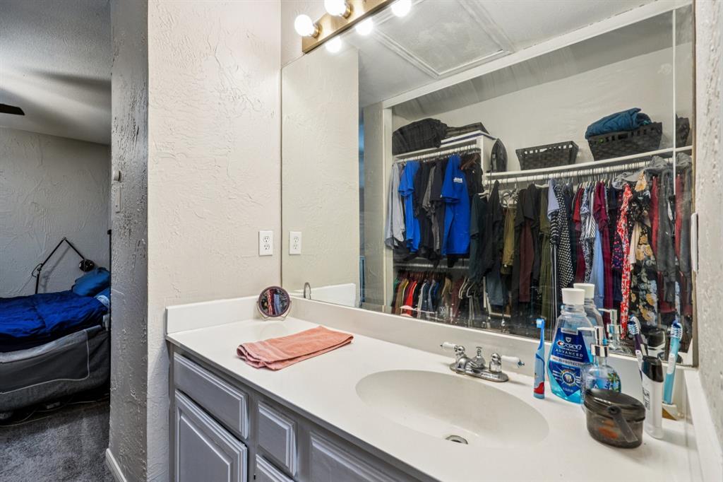 Freeman Irving Heights - Residential