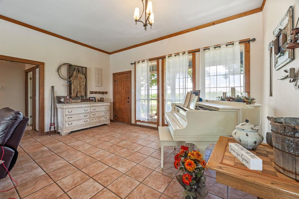 4951 N FM 51