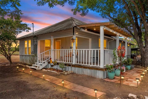 Photo of 393 Peevey Lane, Robinson, TX 76706 (MLS # 21391778)