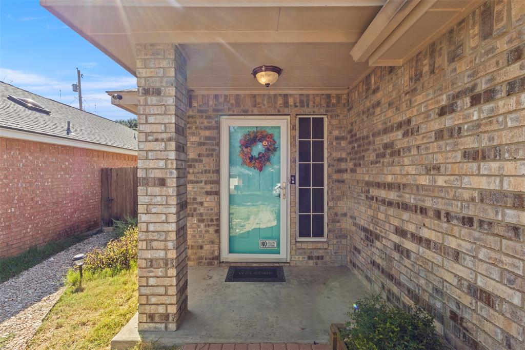 617 Imperial Place