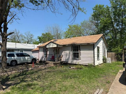 605 E Ross Street Waxahachie TX 75165