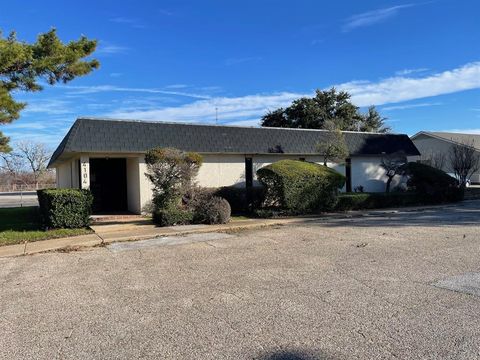 4104 Frawley Drive North Richland Hills TX 76180