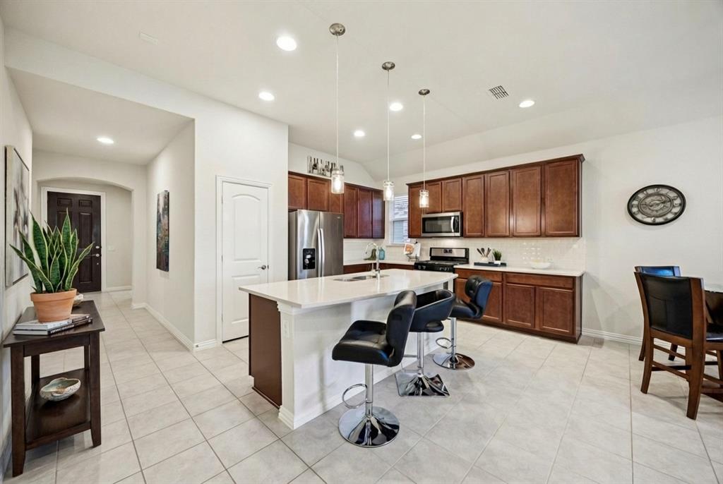 5517 Mount Joy Drive