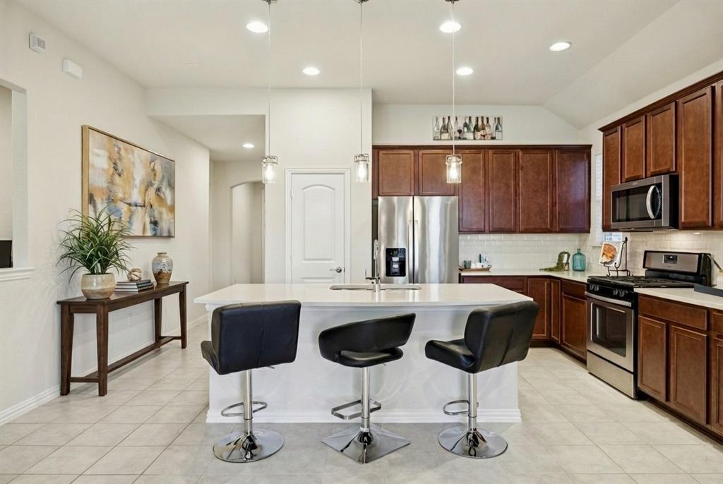 5517 Mount Joy Drive