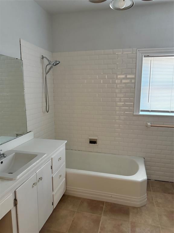 Lunatic Asylum Lands Sec 8 - Residential