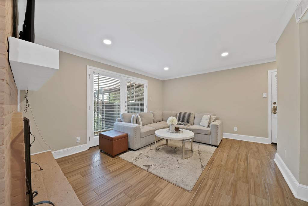 5904 Sandhurst Lane 145