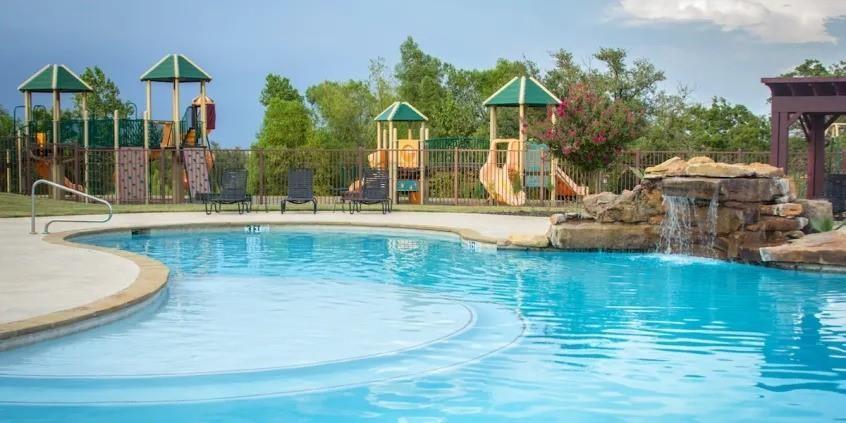 Retreat Ph 03 - Land